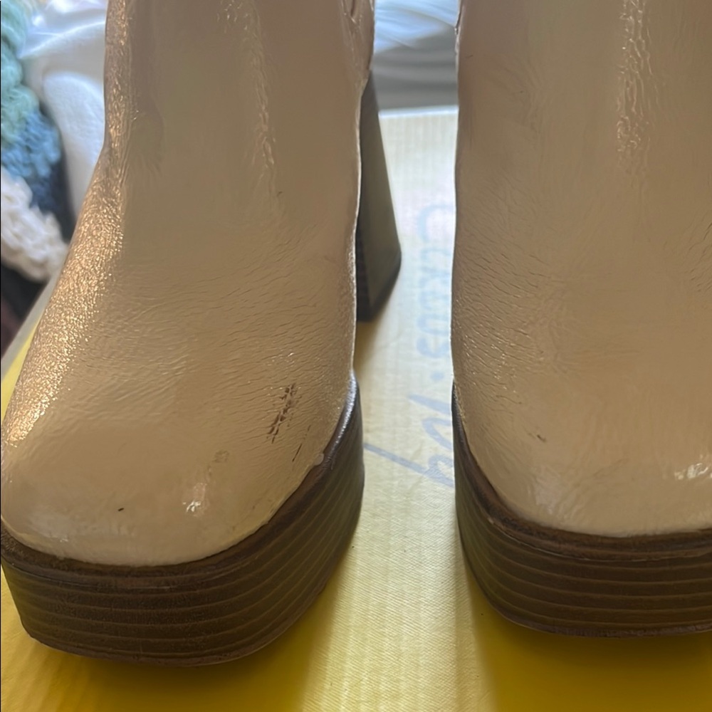 Circus by Sam Edelman Cream Heeled Boots - Picture 3 of 8